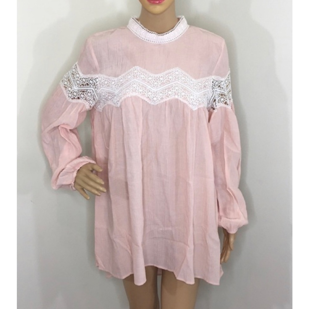 NWOT Tassel N Lace peasant tunic